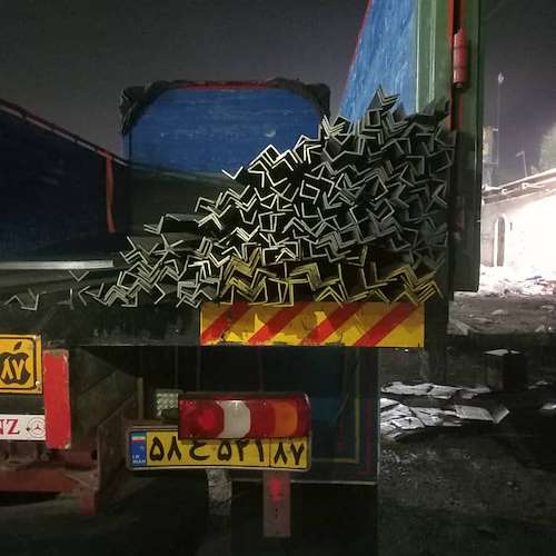 پخش کننده انواع نبشی فولادی